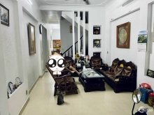 Bán nhà mặt phố phường Cẩm Thượng, TP HD, 71m2, mt 4m, 3 tầng, 3 ngủ, KD cực tốt