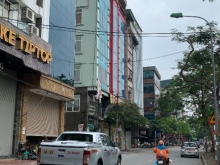 Bán nhà Mặt phố Nguyễn Khang 60m2 lô góc Kinh doanh giá 14 tỷ Lh 0386380199