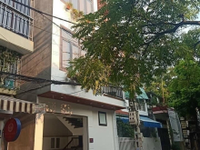 Bán nhà mặt phố Lê Hồng Phong, TP HD, 30m2, mt 6m, 4 tầng, KD buôn bán tốt, chỉ