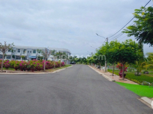 Nhà phố liền kề vô vạn tiện ích