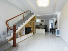 Nhà đẹp Phường Phú Khương giá tốt tặng hết nội thất