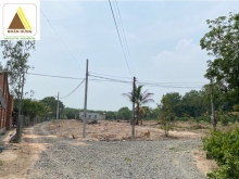 Đất nền gần Cụm công nghiệp Tân Hội 1, sổ Hồng sẵn, có thổ cư