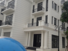 Cho thuê shophouse đầu ve đường trục chính khu đô thị kinh doanh tốt