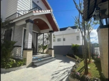 Bán căn biệt thự mới xây nằm trong khu biệt thự đang phát triển