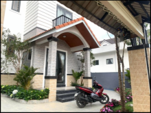 Cần bán biệt thự có S: 200m2 nhà mới hoàn thiện