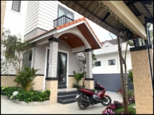 Cần bán biệt thự có S: 200m2 nhà mới hoàn thiện