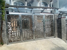 Căn nhà mới xây cần bán cho ai thiện chí gần tiện ích sinh hoạt