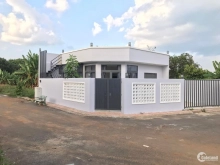 Cần bán gấp căn nhà mới xây tặng kèm nội thất chỉ dọn vali vào là ở ngay 