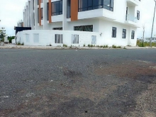 Nhà lô góc biệt thự Tây Bắc hoàn thiện