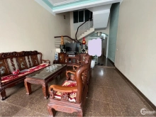 Bán nhà MP phường Ngọc Châu, TP HD, 67.5m2, mt 4.5m, đường 20.5m, KD buôn bán cự