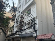 Bán  Nhà chủ tự xây lâu nhưng chủ chỉ ở, giữ gìn sạch sẽ còn rất đẹp