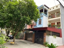 NHÀ ĐẸP GIỮA HOÀNG VĂN THU, Nhà 3 Tầng kiên cố