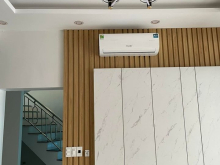 Bán nhà 2 tầng đường cách mạng tháng tám 