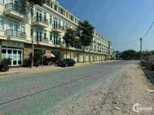 Bán 2 nền Phường 4 Vĩnh Long   Dt: 84m2 (5×17). Thổ cư 100%.  Giá : 1 tỉ 168