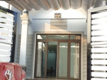 Bán căn Biệt Thự Mini xây mới 100%. Gần Chợ Vượt Lũ P8.  Có sân đậu xe hơi.