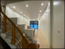 Góc cần bán căn nhà Vị trí đẹp, mặt đường thuận tiện kinh doanh