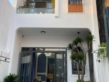 NHÀ 1 MÊ MỚI XÂY TÂM HUYẾT ĐẸP LUNG LINH ĐƯỜNG TRẦN PHÚ TRUNG TÂM THÀNH PHỐ BMT