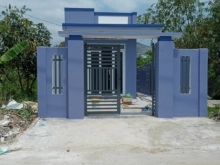 Nhà cấp 4 + Nền liền kề, khu vực f6 cách chợ tân việt hòa 400m