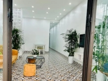 Bán nhà c4 gần trường nầm non Hoa Anh Đào - hà khánh