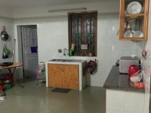 Bán nhà 3 tầng cột 5 phía biển, vỉa hè 3m thuận tiện kinh doanh