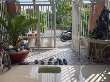 Cần bán gấp căn nhà Tân Mỹ chánh, cách ql 50 300m khu dân cư đông đúc