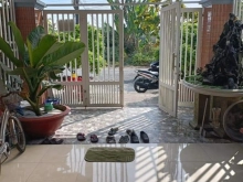 Cần bán gấp căn nhà Tân Mỹ chánh, cách ql 50 300m khu dân cư đông đúc