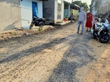 Bán nhà nhỏ nhỏ xinh xinh thích hợp cho máy chị em ở mở tiệm nail hoặc tóc