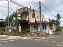 Cần bán cặp nền góc đừơng Trần Hưng Đạo dt 12x25m!