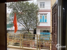 Đât dân khu 1 sân tenis ba lan gần trường cấp 1-2, Giếng Đáy