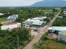 Cần bán gấp miến đất 5x40.giá 800tr