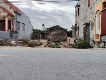 Lô đất nặt đường huyện cần bán với giá rẻ