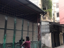 Tin khẩn! Bán gấp mảnh đất Nhân Hòa, Thanh Xuân, Dt 50m2 x 4m, lô góc, ô tô vào