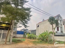 BÁN LÔ ĐẤT QUÁ ĐẸP ĐỐI DIỆN 915 GIA SÀNG