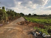 Bán hẻm Quốc Lộ 14 xã Hoà Phú giá chỉ 450tr