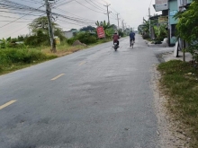   Cần bán gấp đất mặt tiền tỉnh lộ 869, đất vuông vức.