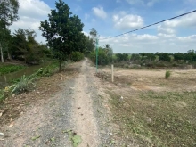  BÁN NỀN VÀ VƯỜN Ở P.TRÀ GIÁP MỸ TRÀ   Diện tích đất:   + Thửa 2: 10m X 80