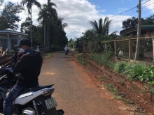 bán ngay view suối ở thị trấn cumngar  Diện tích: 43 dài hơn 60m ôm suối