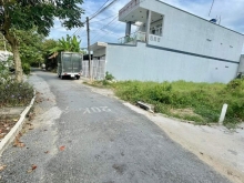 CẦN BÁN cặp nền full thổ cư đường bê tông gần ngã 4 Long Thuận, Go Công