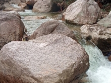 BÁN RẺ ĐẤT NGHĨ DƯỠNG VEN SUỐI - CẠNH KDL SUỐI LÁCH - ĐƯỜNG Ô TÔ 7M