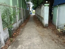 Cần bán khu đất 1400m2 ( hoặc cho thuê) mặt tiền quốc lộ 1A,