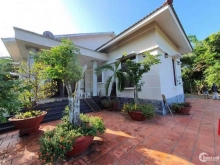 Cần Bán Căn Biệt Thự Vườn Mặt Tiền Đường Một Quang