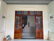 GĐ có việc gấp cần bán căn nhà c4 còn mới và lô đất 300m2 kề ql & chợ dân sinh