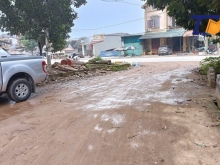 Rất cần tiền nên bán lô đất 65m2 với giá cực sốc nằm tại Thanh Mỹ Sơn Tây