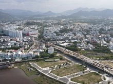 Cho thuê mặt bằng rộng 56m tại đường Nguyễn Hữu Thọ, đối diện hồ Linh Đàm