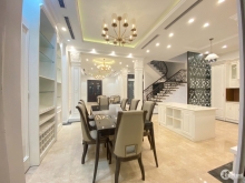 bán  căn Nguyệt Quế 22 full nội thất KĐT Vin The Harmony