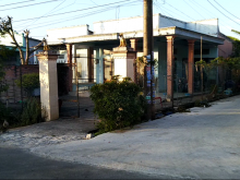 Bán nhà C4 kiểu L 2 mặt tiền góc tại thị trấn đất đỏ, huyện đất đỏ