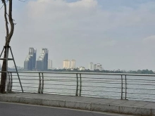 Bán lô đất đẹp mặt hồ Tây, 300m2, 2 mặt thoáng