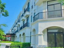 Bán nhà phố 1 trệt, 2 lầu 5x20m ngay trung tâm thành phố Tân An .