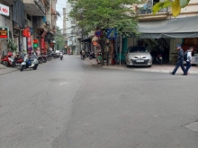 Mặt phố Văn Chương, Đống Đa, 96m2, 7T, MT 5.2m, thang máy,ô tô,kinh doanh, 23 tỷ