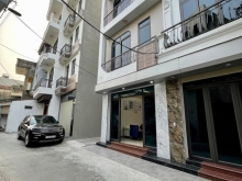 Bán nhà 4 tầng ngõ phố Vũ Hựu, TP HD, nhiều diện tích, đường 2 ô tô tránh, giá c